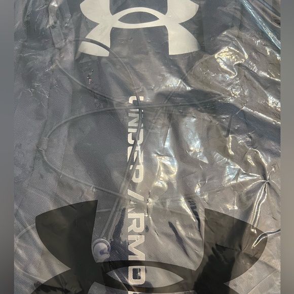 Under Armour Backpack - Picture 4 of 4